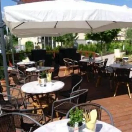 贝加塔兰德汉斯酒店 3*